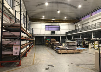 Warehouse and logistic